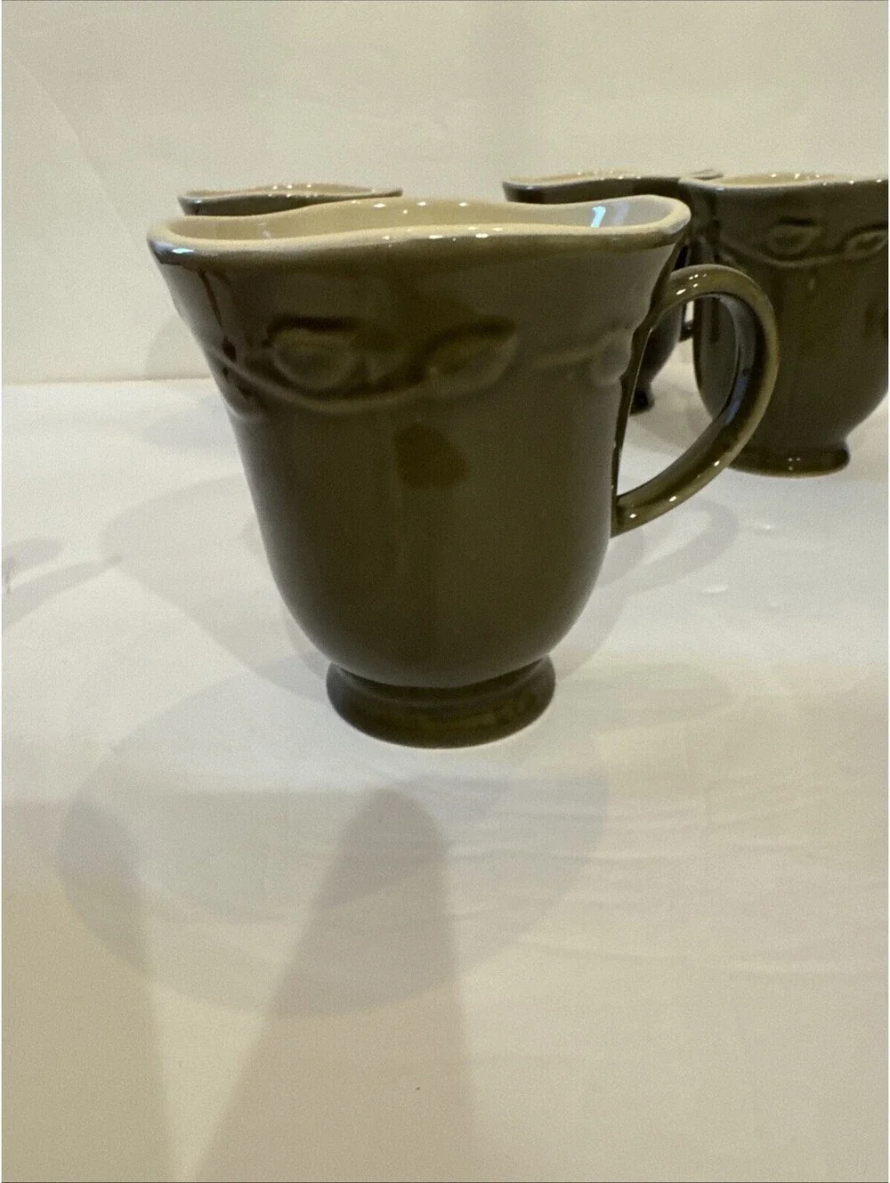 Pier 1 Imports Autumn Leaves (4) Footed Stoneware Mug Avocado 4.25” T By 4” W